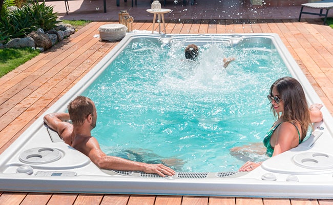 Hydropool Selvrensende Swim Spa